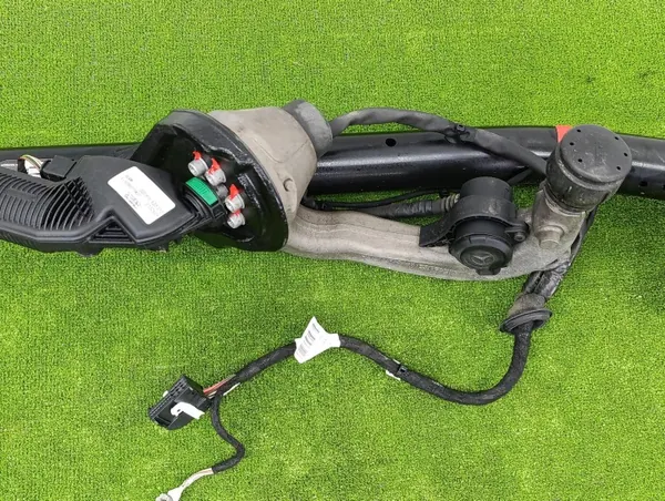 Gancho de remolque eléctrico OEM A2433100600 para Mercedes EQA image 4