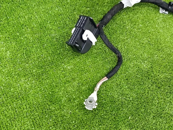 Gancho de remolque eléctrico OEM A2433100600 para Mercedes EQA image 5