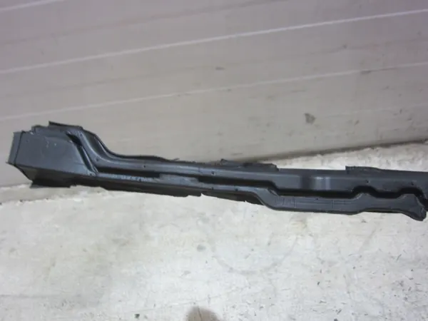 BMW X5 F15 rechter Kotflügel-Dichtung OEM 51487290214 image 7