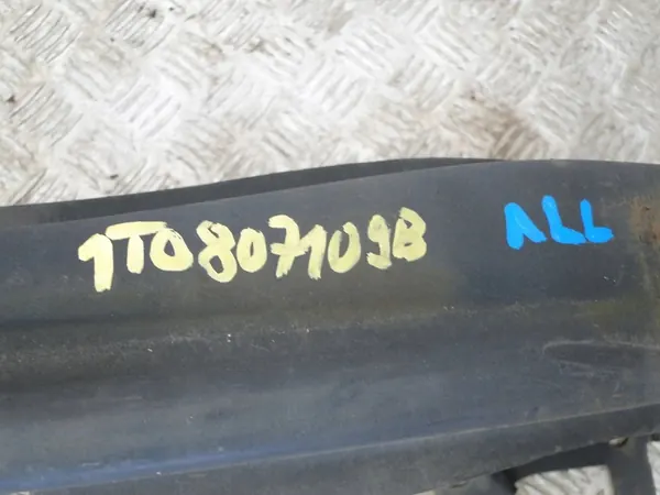 Etupuskuri VW Touran 1T 1T0807109B image 5