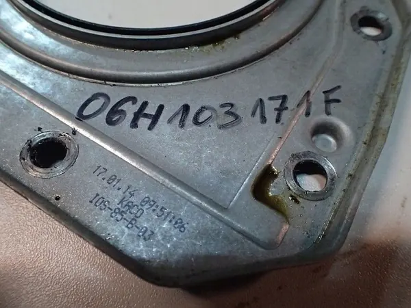 VW SCIROCCO 2.0TSI Motorhals 06H103171F image 4