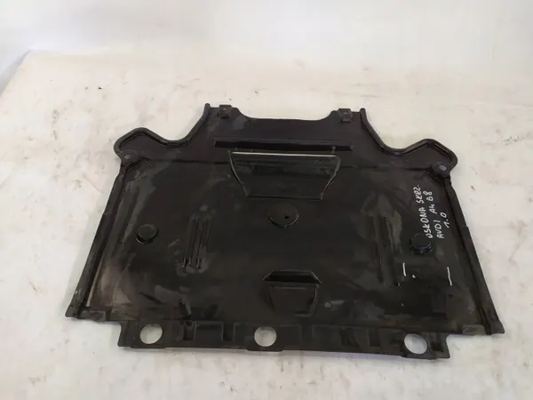 Audi A4 B8 Alainen vaihdelaatikonsuoja OEM 8K1863822J image 6