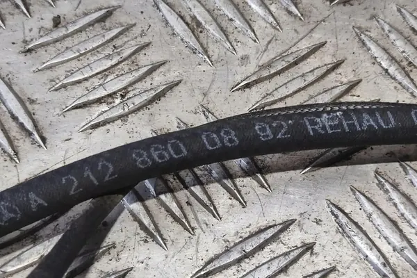 Limpiaparabris MERCEDES-BENZ E (W212) A2128600892 image 2