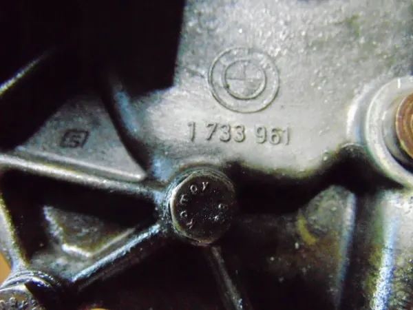 Pompe à huile BMW OEM 1742624 pour M60/M62 V8 image 6