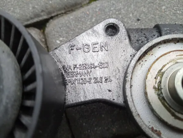 Rodillo tensor con palanca BMW 11282248214 E39 M5 image 6