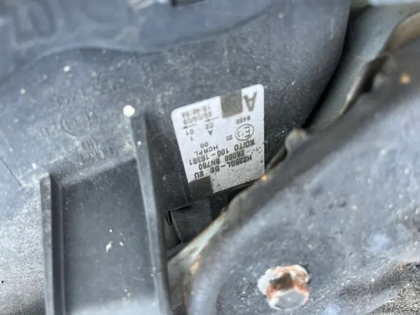 Vasen etuvalaisin Nissan Almera N16 Lift 26060 BN760 image 2