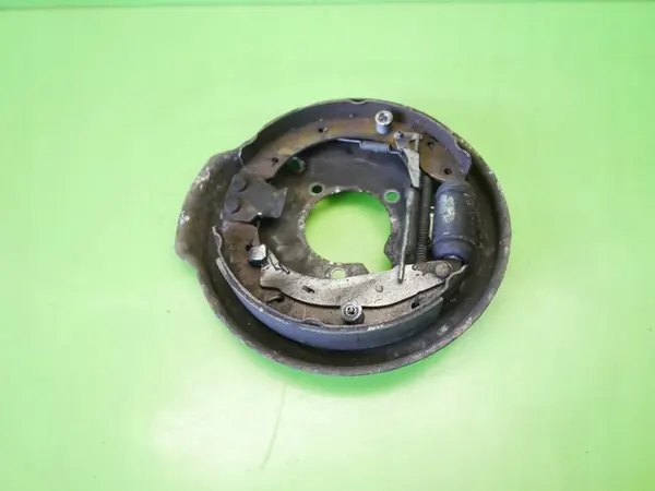 Plaque de support de frein arrière gauche Citroen Xsara Picasso I image 3