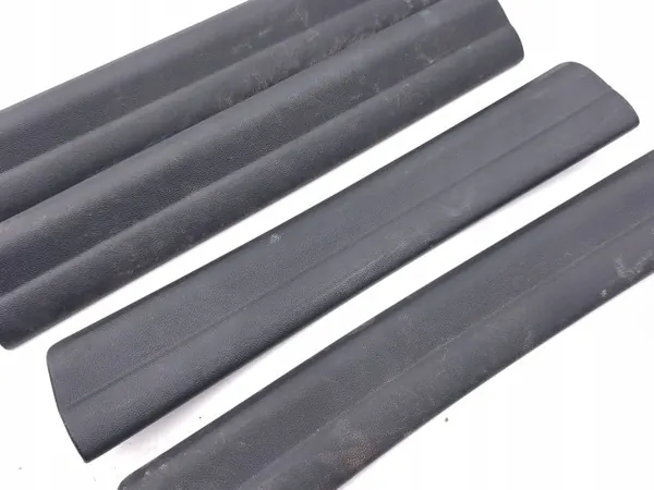 Protège-bas de porte avant OEM 7380255 pour Mini image 3
