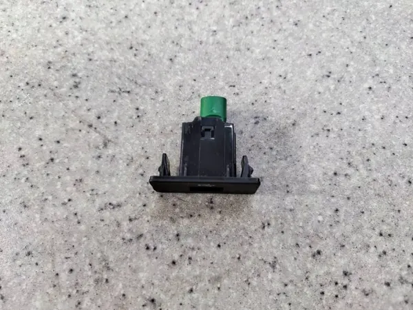 USB-Steckdose OEM 3V003572705 für Skoda Superb III image 3