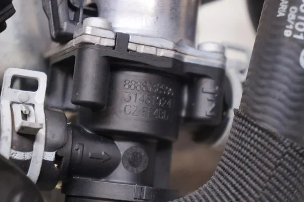 Tilläggsvattenpump Kit Volvo S60 III V60 II image 7