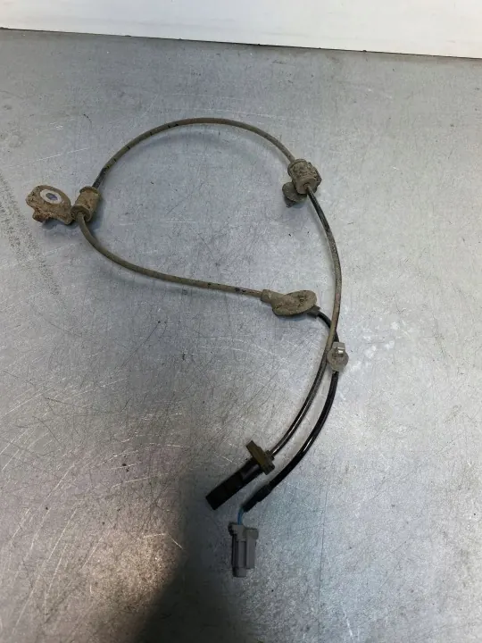 Subaru Forester ABS-pyöränopeusanturi OEM FBZ17109 image 2