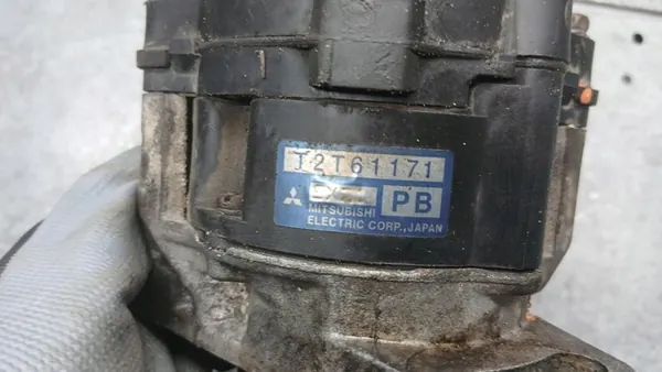 Distributore di accensione Mitsubishi Space Star I 1.3B 98-02R T2T61171 image 8