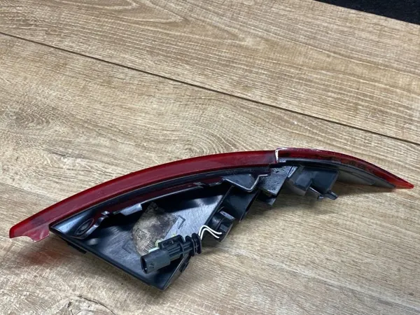 HY3215K273AA Luz parachoques trasera izquierda Land Rover image 3