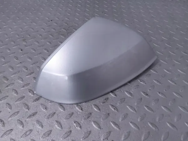 OEM 232635202 Oikea peilin kotelo VW Passat B8 image 2