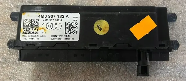 Audi Istuimen ohjausmoduuli OEM 4M0907182A image 2