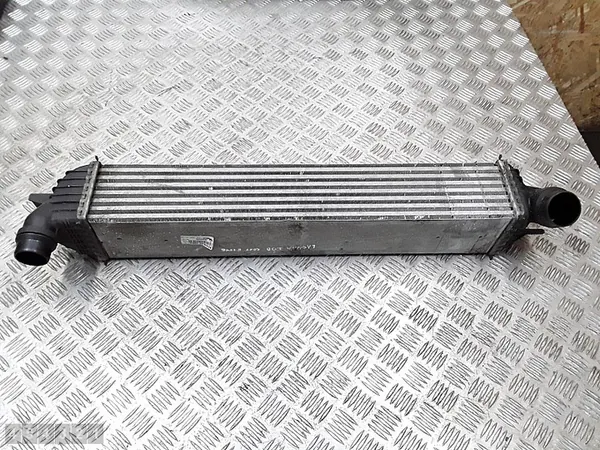 2011 Renault Laguna Kylare 2000cdi OEM 144960001r image 6