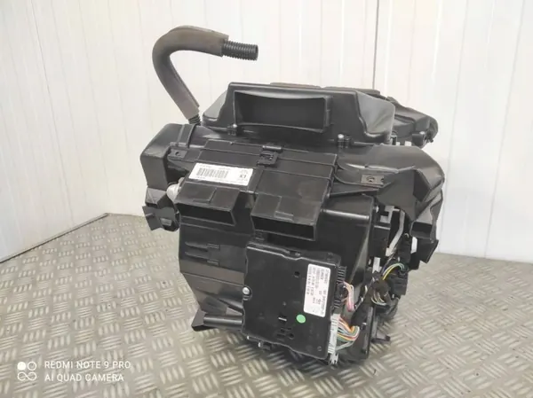 Nissan OE 272104EA4C Käytetty Lämmitysydin image 5