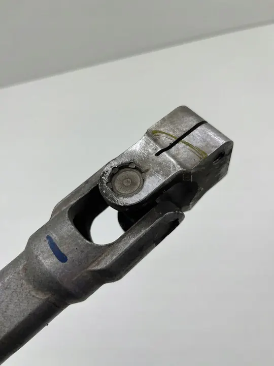 BMW 3 E46 LCI COUPE M54 2.5i Steering Column Coupling image 5