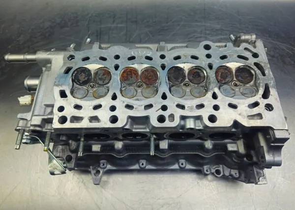 Cabeça do Motor OEM 1110149465 para Toyota Yaris image 6
