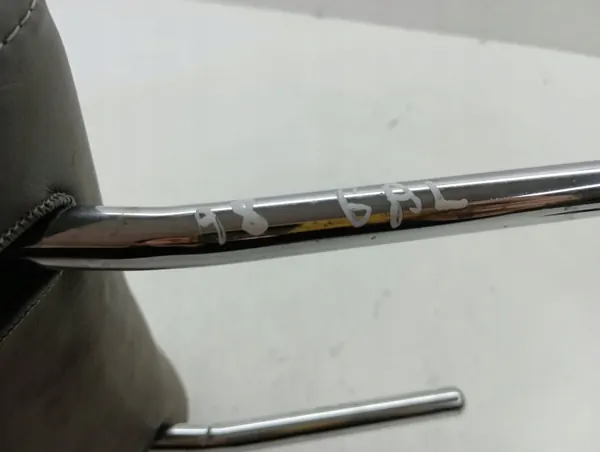 Audi A8 S8 D3 takapenkin päänoja vasen OEM AMD96871 image 5