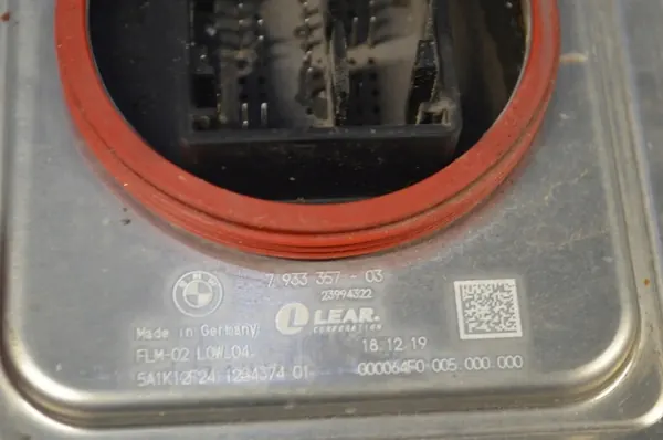 Módulo Xenón Delantero Izquierdo OEM 7933357 BMW F40 image 4