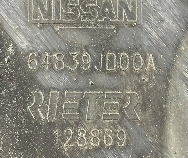 Nissan Qashqai 2011 Vasemman etuosan lokasuoja image 6