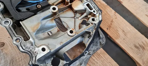 Audi Q5 2.0 TFSI Oljetank image 5