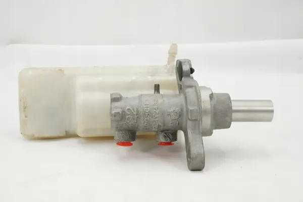 Cylindre Maître de Frein OEM 0204051558 pour Renault Kangoo II image 3