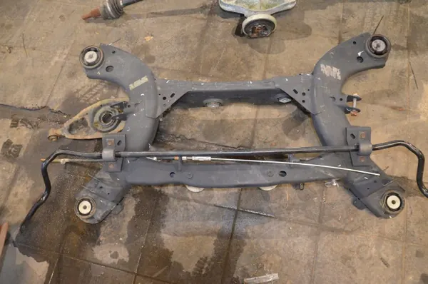 OEM 68339956AB Traîneau Arrière pour Dodge Challenger 15+ image 3