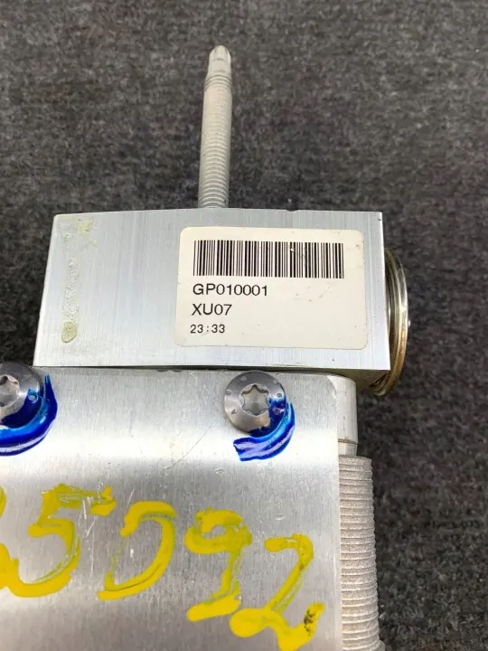 Ventilador bateria Opel Ampera-E OEM 42391604 - Usado image 8