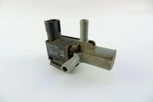 Électrovanne d'eau OEM 90080-91218 pour Toyota Corolla image 2