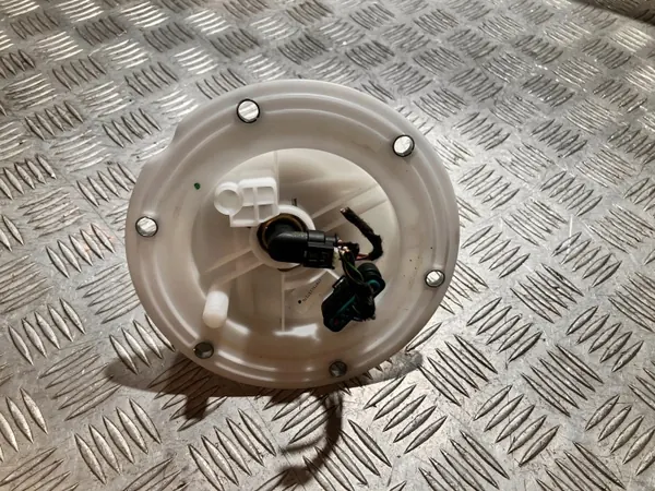 Polttoainepumppu OEM A1724700590 Mercedes SLK SLC R172 image 2