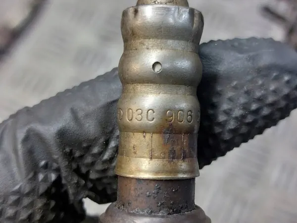 Sensor Lambda para Volkswagen Polo IV 1.2 12V OEM 03C906262 image 3