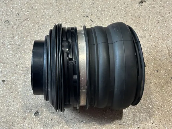 Airbag trasero derecho OEM A2063205802 Mercedes-Benz usado image 9
