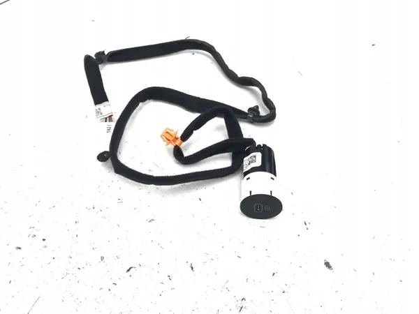 Harness Puerto USB-C Kia OEM 96125-J7700 image 2