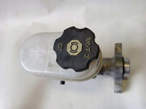 Cylindre maître de frein Cadillac Escalade 2018 OEM 782945 image 5