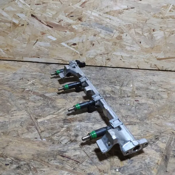Carril inyector Ford Fiesta MK6 1.4 OEM 98MF-BB-9F593 image 3