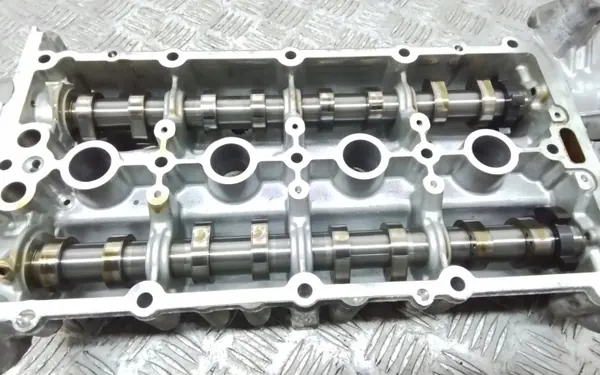 VW Nockenfolgerabdeckung OEM 04E103475BQ - Gebraucht image 3