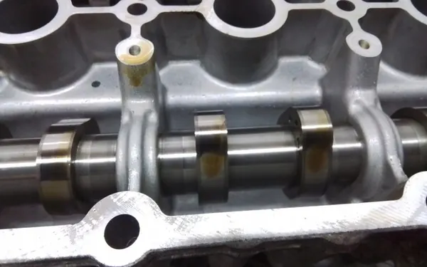 VW Nockenfolgerabdeckung OEM 04E103475BQ - Gebraucht image 6