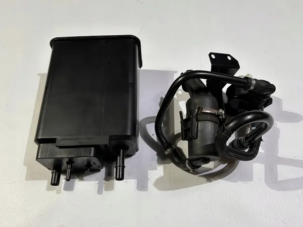 Filtre à charbon vapeur de carburant Maserati GranTurismo 2008+ OEM 220074 image 5