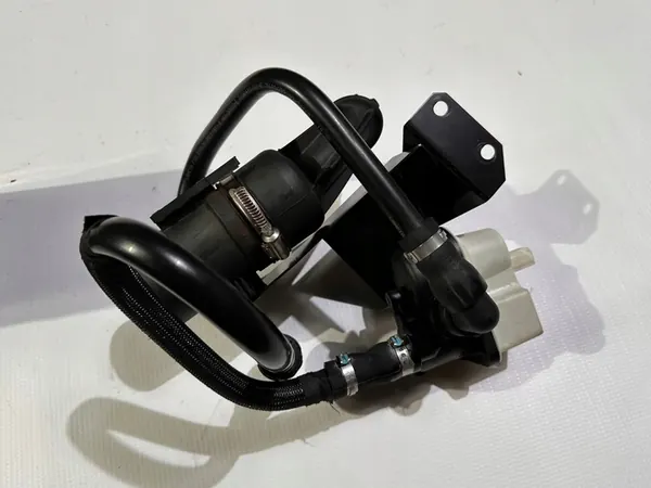 Filtre à charbon vapeur de carburant Maserati GranTurismo 2008+ OEM 220074 image 8