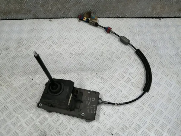 Seletor de Mudanças Renault OE OEM 8200784983 - Usado image 2