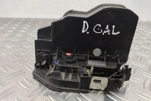 Bakre högra dörrlås BMW 5 TOURING (E61) OEM 7167070 image 3