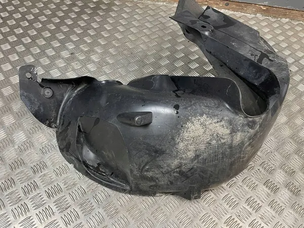 Renault OE 767487242R Rear Wheel Arch image 9