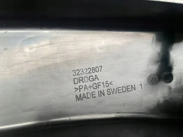 Peça de carroçaria Volvo OE usado OEM 32322807 image 4
