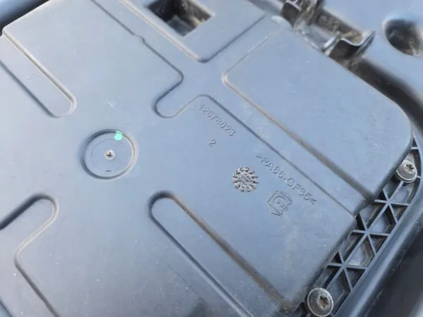 AdBlue-säiliö OEM 9810883580 Citroen C3 III 2016 image 7