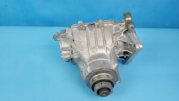 BMW 764688909 Versnellingsreductor 2 Serie F44 image 6