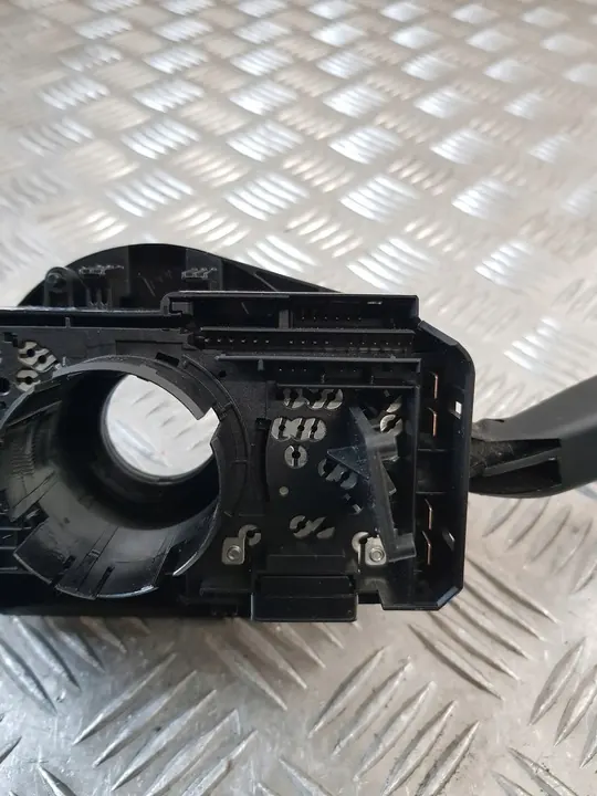 Gecombineerde schakelaar + airbagband Skoda Fabia II Lift image 8