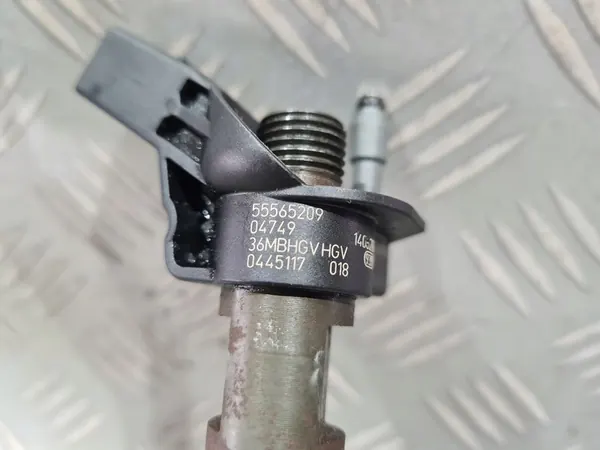 Inyectores 2.0 CDTI A20DTR Biturbo Astra J Insignia A Zafira C image 3