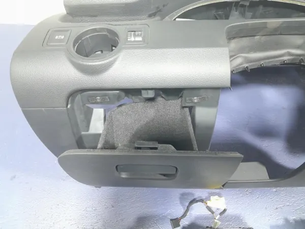 Console Tableau de Bord VW Passat B6 OEM Lochow-328073- image 5